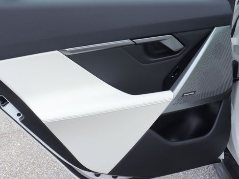 New 2027 BMW 530i w/ Premium Package RWD image 11