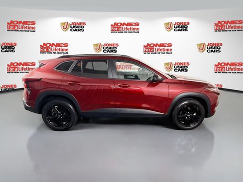 Used 2024 Chevrolet Trax ACTIV w/ Driver Confidence Package FWD image 16
