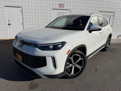 New 2026 Volkswagen Tiguan SE