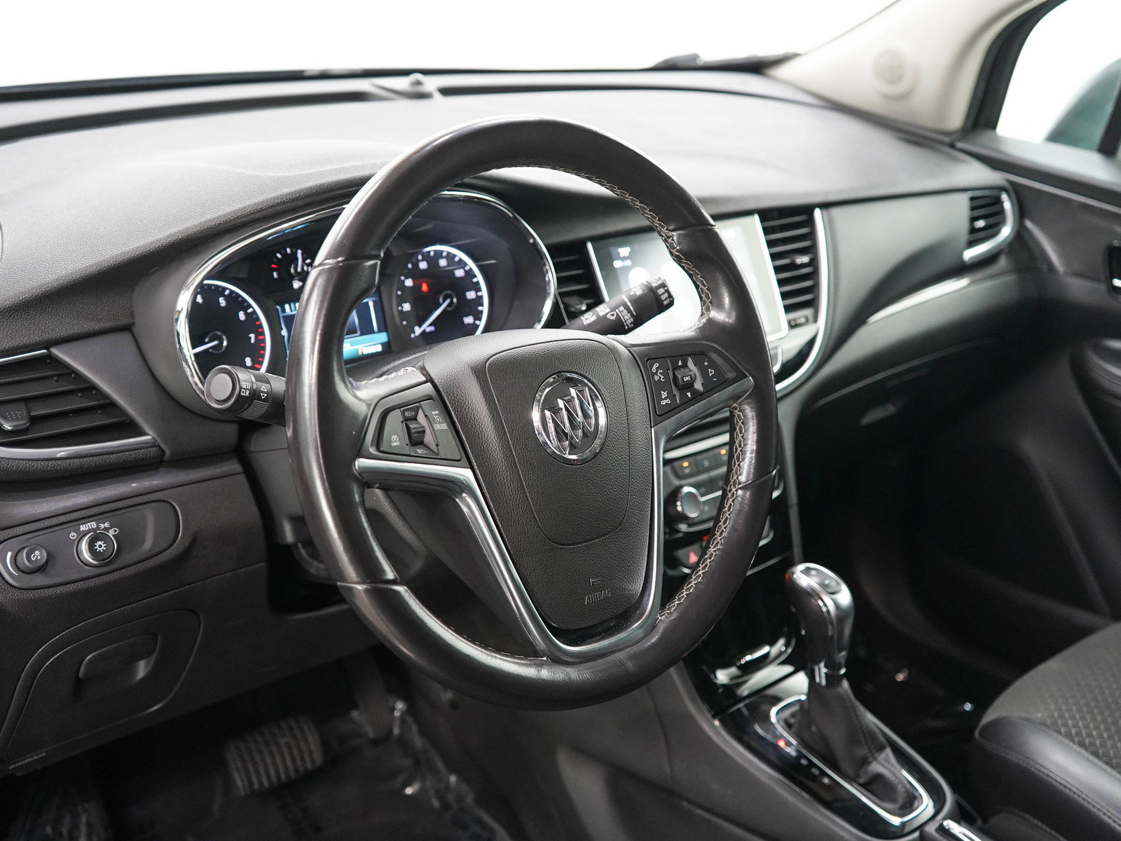 Used 2018 Buick Encore Preferred AWD/4WD image 20