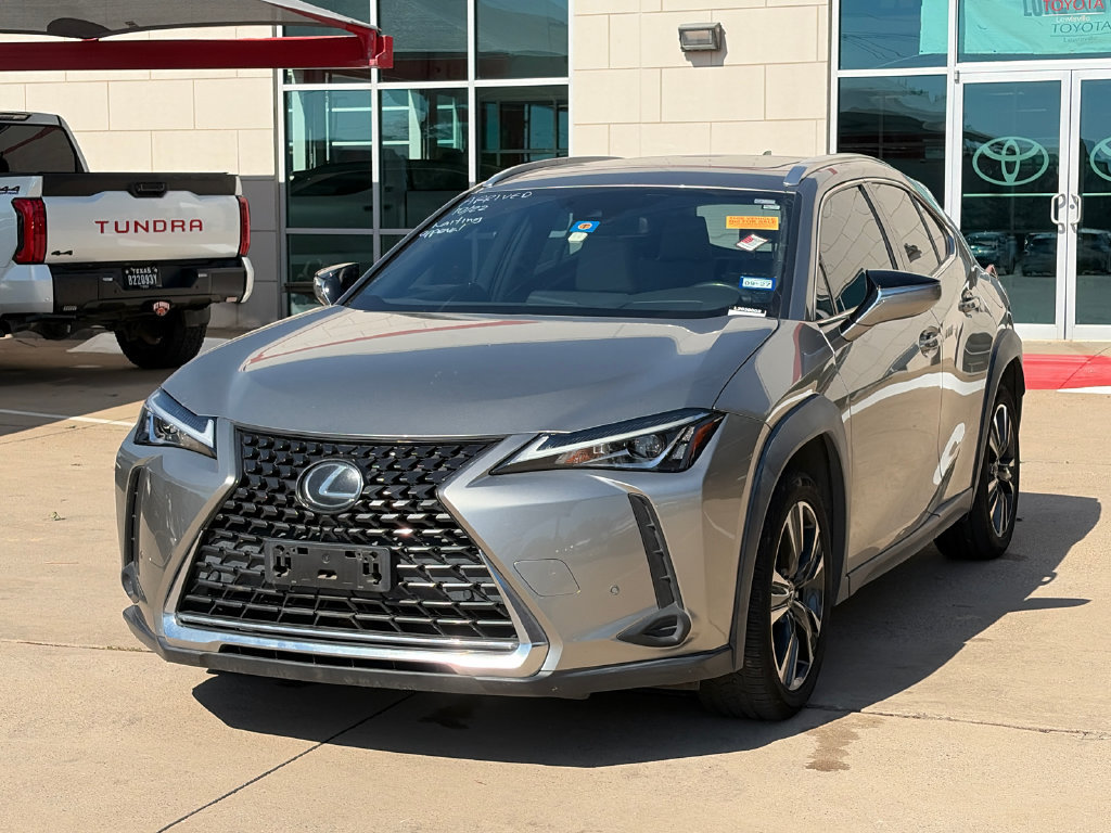 Used 2020 Lexus UX 200 w/ Accessory Package 2 FWD image 4