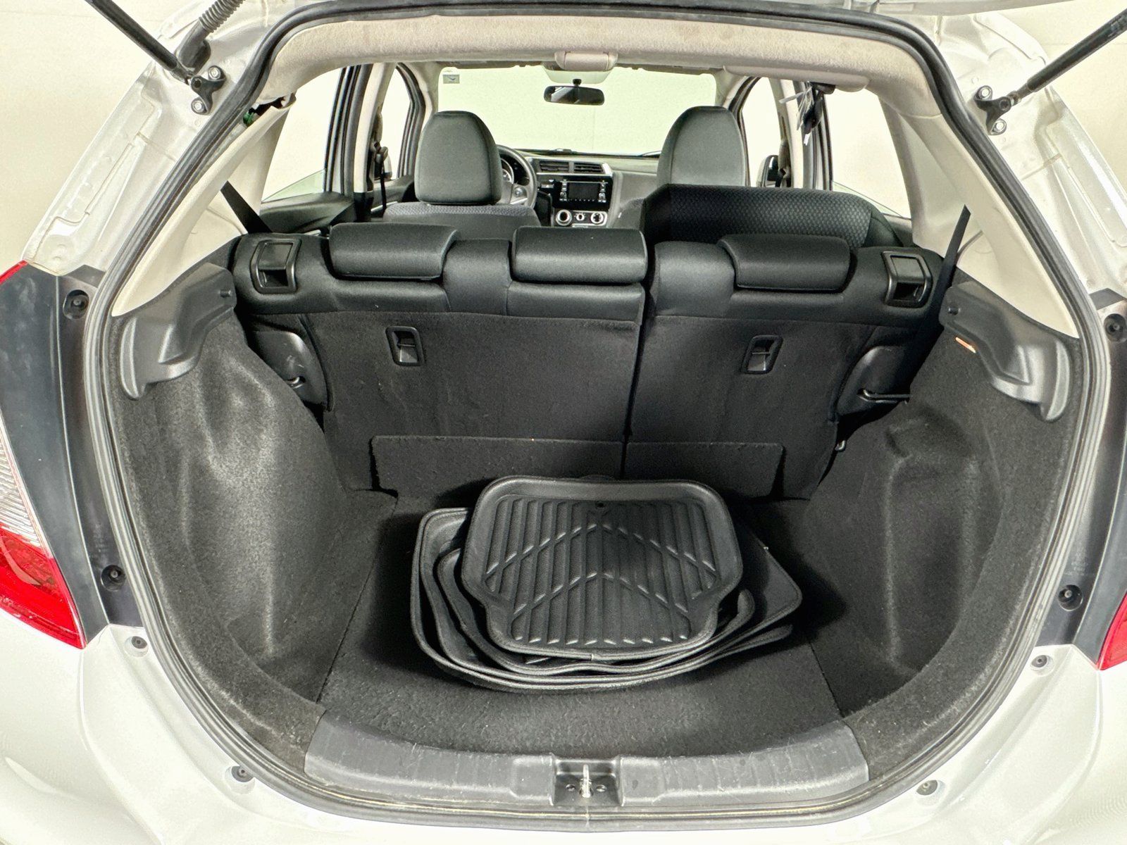 Used 2020 Honda Fit LX image 19
