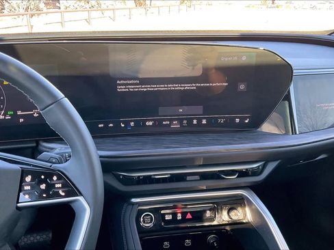 Certified 2025 Audi Q5 Prestige image 6