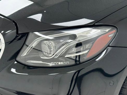 Used 2017 Mercedes-Benz E 300 4MATIC image 35