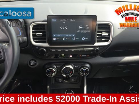 Used 2024 Hyundai Venue SEL image 27