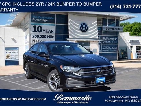 Certified 2024 Volkswagen Jetta SE image 1