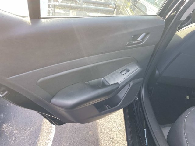 Used 2024 Nissan Altima 2.5 S FWD image 15