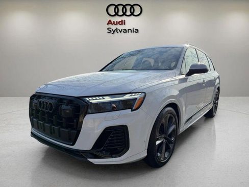 Certified 2025 Audi Q7 3.0T Prestige w/ Prestige Package image 3