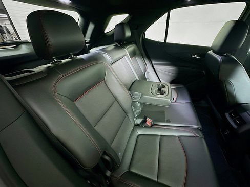 Used 2023 Chevrolet Equinox RS w/ RS Leather Package image 28