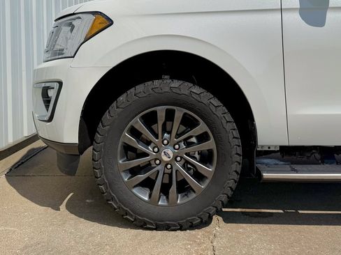 Used 2021 Ford Expedition Max Limited AWD/4WD image 29