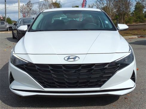 Certified 2023 Hyundai Elantra Blue image 9