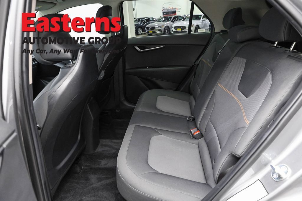 Used 2025 Kia Niro LX FWD image 20