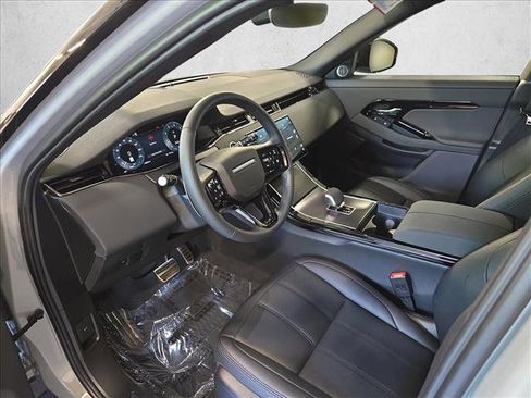 Certified 2026 Land Rover Range Rover Evoque Dynamic SE AWD/4WD image 18