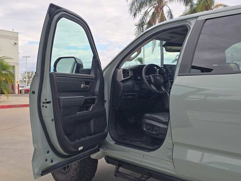 Used 2024 Toyota Tundra Limited AWD/4WD image 20
