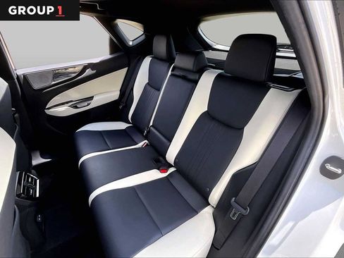 Used 2024 Lexus NX 250 FWD image 19