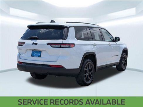 Certified 2025 Jeep Grand Cherokee L Altitude AWD/4WD image 5