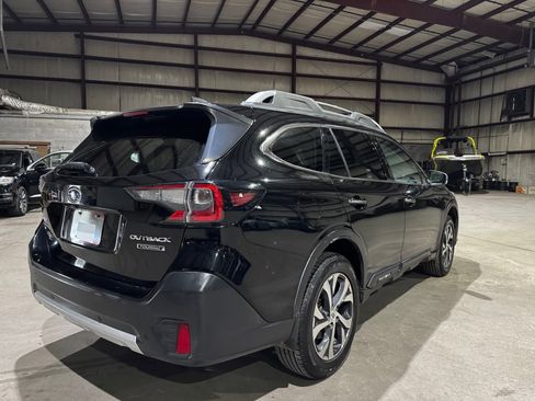 Used 2020 Subaru Outback Touring w/ Popular Package #2 image 5