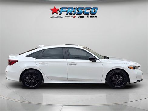 Used 2025 Honda Civic Sport image 2