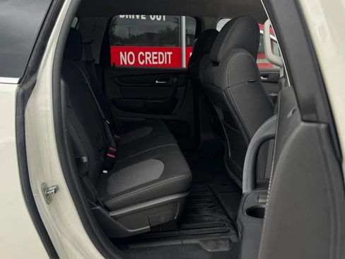 Used 2014 Chevrolet Traverse LT FWD image 19