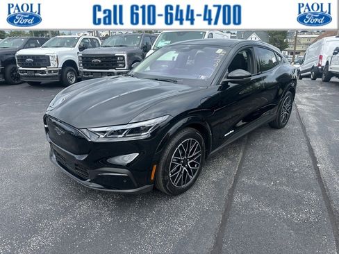 New 2025 Ford Mustang Mach-E Premium image 1