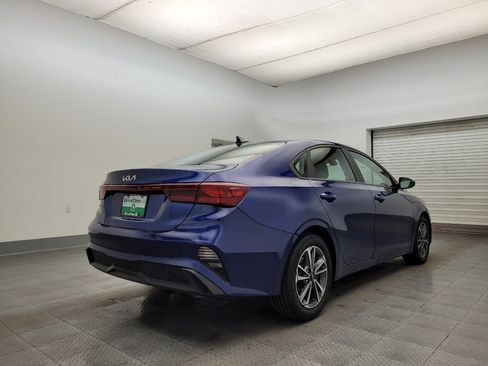 Used 2022 Kia Forte LXS image 9