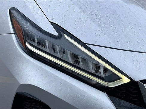 Used 2023 Nissan Maxima SV w/ Floor Mat Group image 29