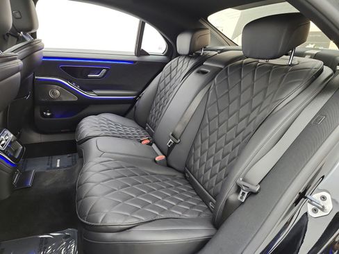 Certified 2023 Mercedes-Benz S 500 4MATIC image 15