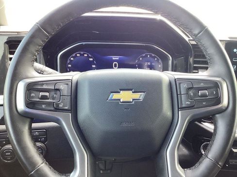 Used 2025 Chevrolet Silverado 2500 LT w/ Convenience Package AWD/4WD image 11