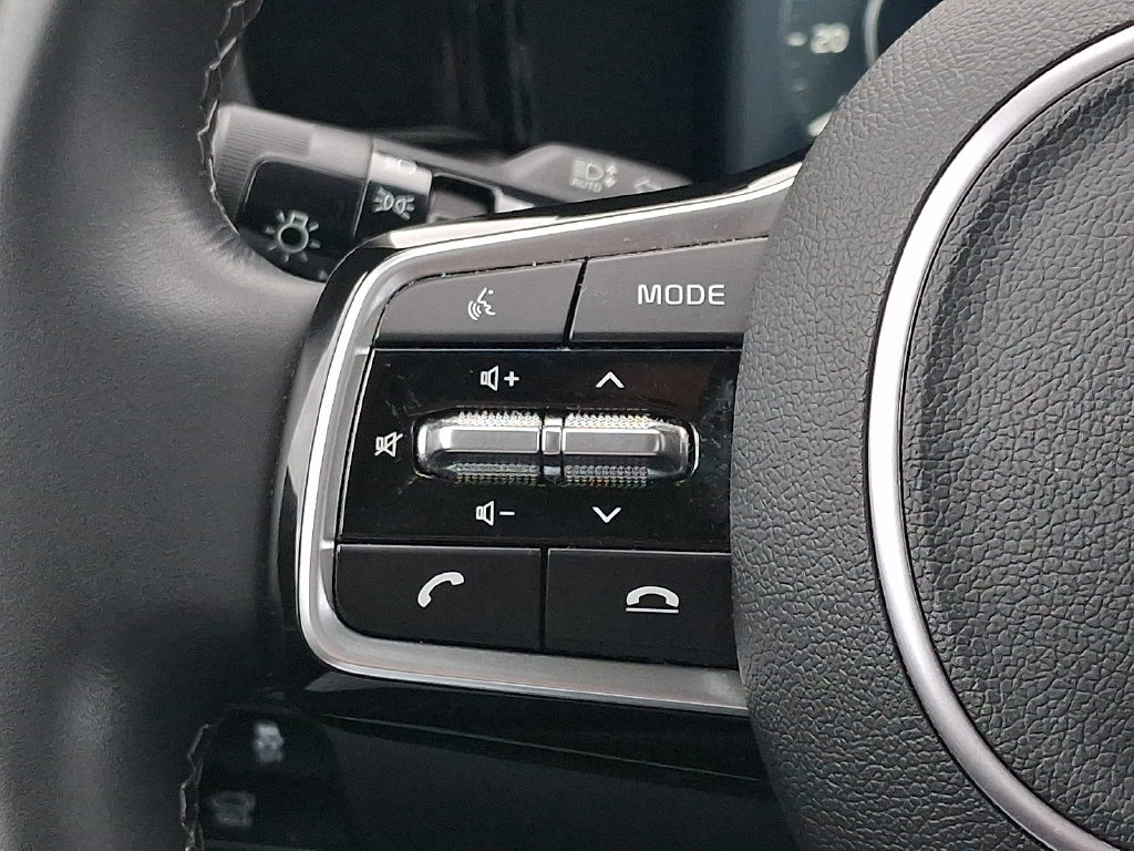 Certified 2023 Kia Sorento SX AWD/4WD image 24