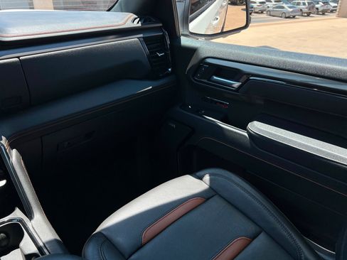 Used 2025 GMC Sierra 1500 AT4 AWD/4WD image 11