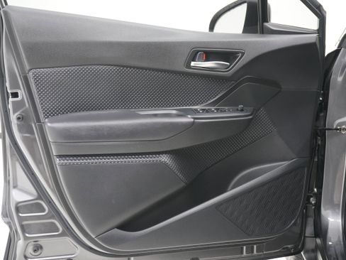 Used 2019 Toyota C-HR image 13