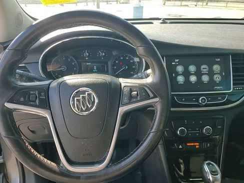 Used 2020 Buick Encore Preferred image 28