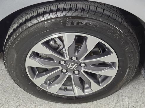 Used 2023 Honda Odyssey EX-L image 9