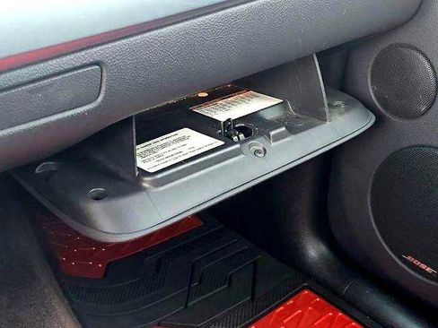 Used 2003 Chevrolet SSR w/ Preferred Equipment Group image 29