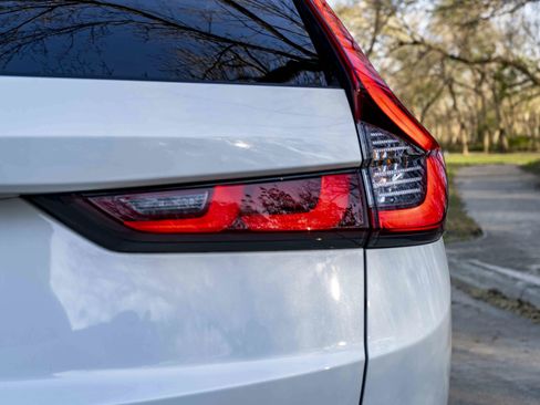 Used 2024 Honda CR-V EX-L image 13