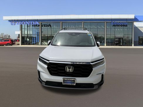 Certified 2024 Honda Pilot Elite image 12