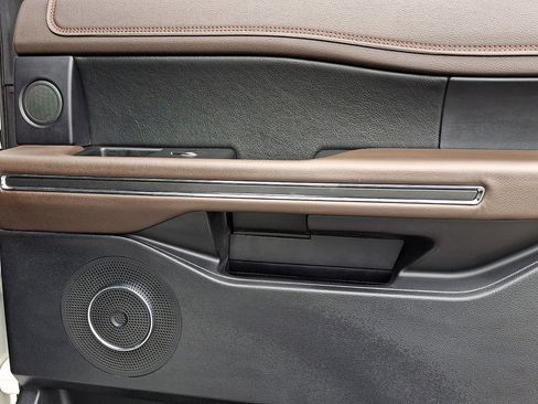 Used 2020 Ford Expedition King Ranch image 14