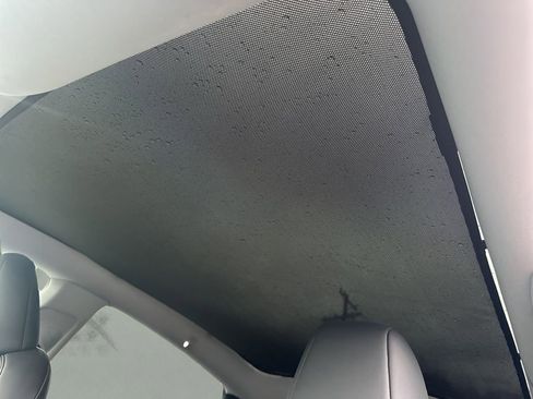 Used 2026 Tesla Model Y Long Range image 11