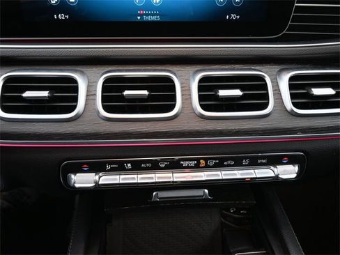 Used 2021 Mercedes-Benz GLE 350 image 32