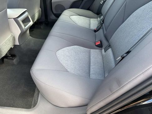 Used 2020 Toyota Camry LE FWD image 14
