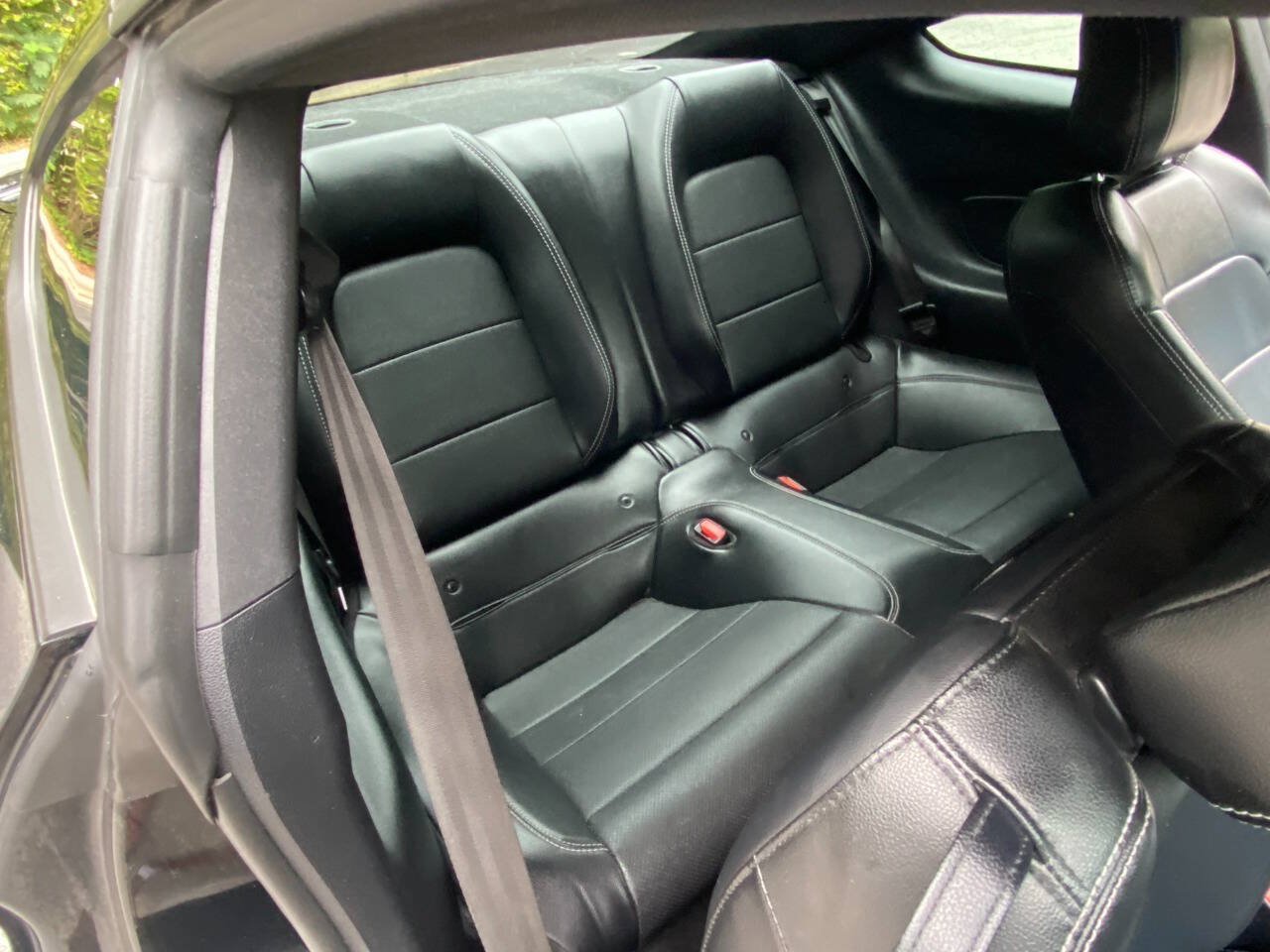 Used 2021 Ford Mustang Premium RWD image 44