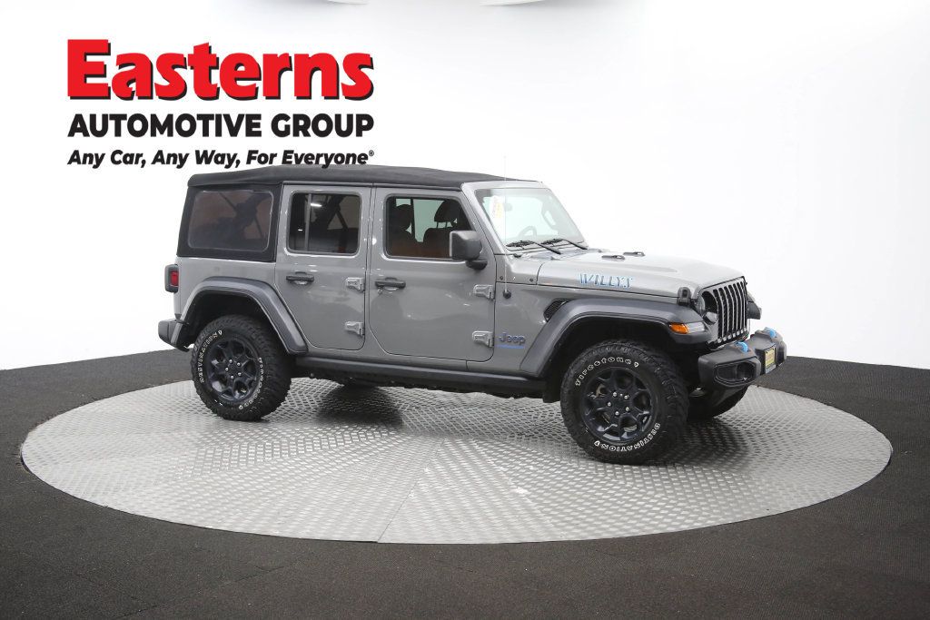 Used 2023 Jeep Wrangler Unlimited w/ Cold Weather Group AWD/4WD image 51