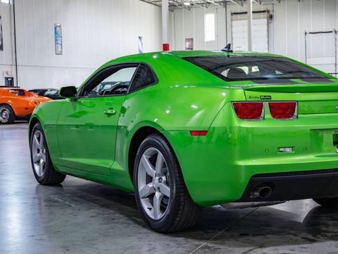 Used 2010 Chevrolet Camaro LT RWD image 26