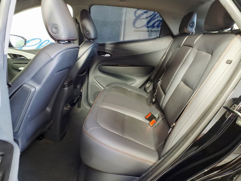 Used 2021 Chevrolet Bolt Premier w/ Infotainment Package FWD image 9