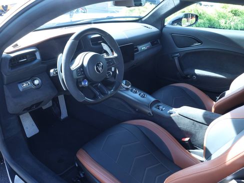 Used 2023 Maserati MC20 Coupe image 8