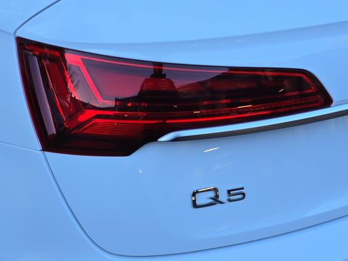 Used 2024 Audi Q5 2.0T Prestige image 35