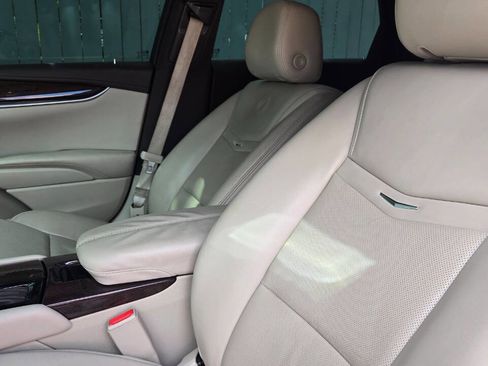 Used 2017 Cadillac XTS Luxury image 7