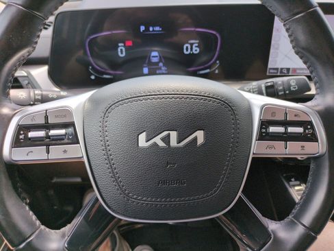 Used 2023 Kia Telluride S w/ S Sunroof Package FWD image 16