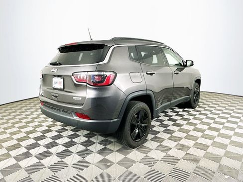 Certified 2022 Jeep Compass Latitude w/ Convenience Group image 12