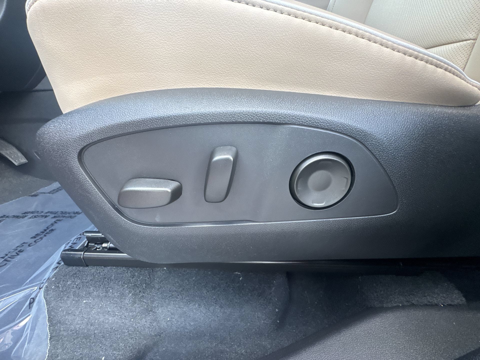 New 2027 Buick Enclave Preferred w/ Power Package AWD/4WD image 14